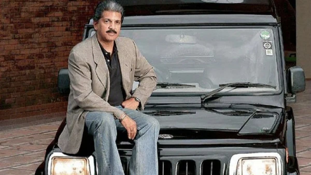 Anand Mahindra Car Collection: अपनी नहीं इन कंपनी की कारों के दीवाने हैं आनंद महिंद्रा! देखें विंटेज कलेक्शन