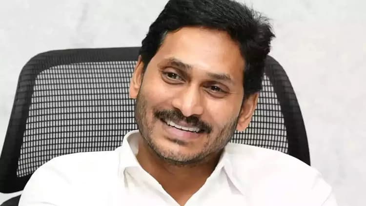 आंध्र प्रदेश: सरकारी कर्मचारियों को तोहफा, रिटायरमेंट उम्र 60 से बढ़ाकर 62 वर्ष करने के लिए अध्यादेश जारी