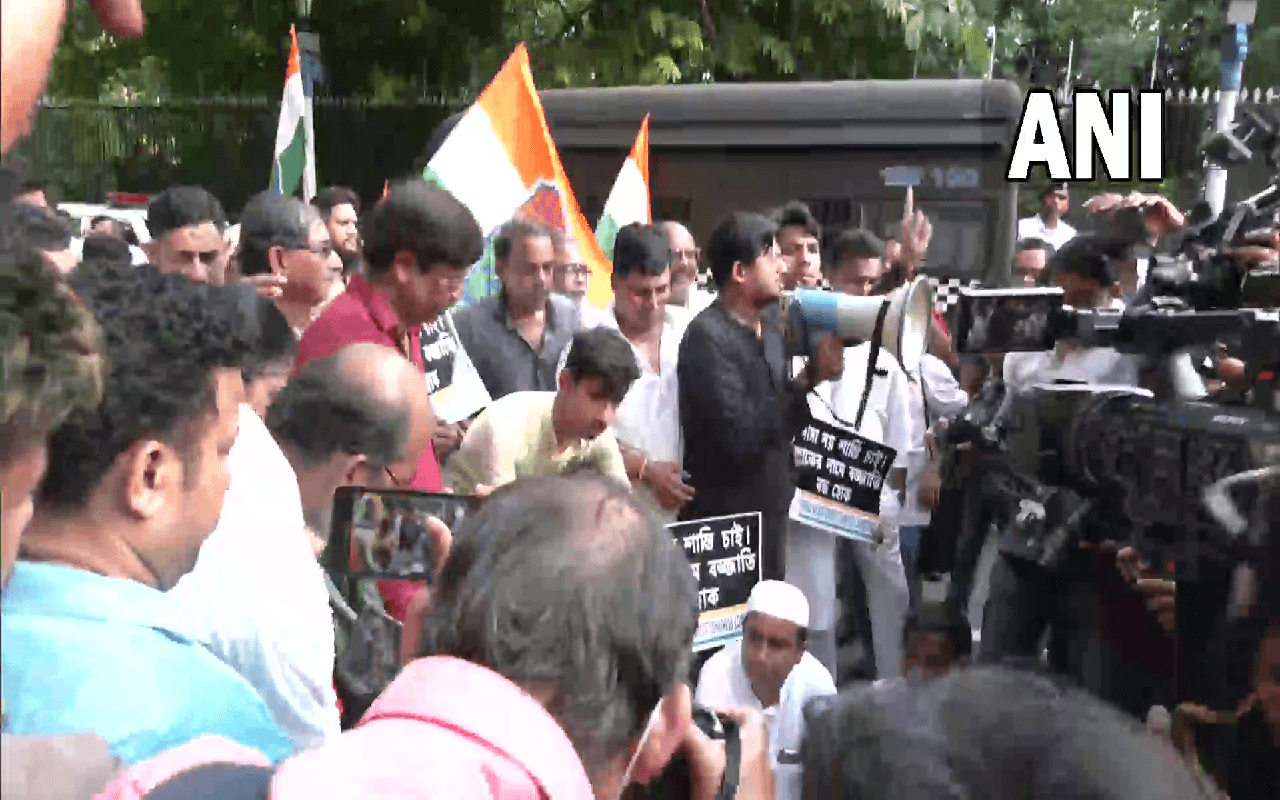Bengal Violence: बीजेपी के बाद कांग्रेस ने भी किया बंगाल सरकार का विरोध, रामनवमी जुलूस पर हिंसा से हैं नाराज