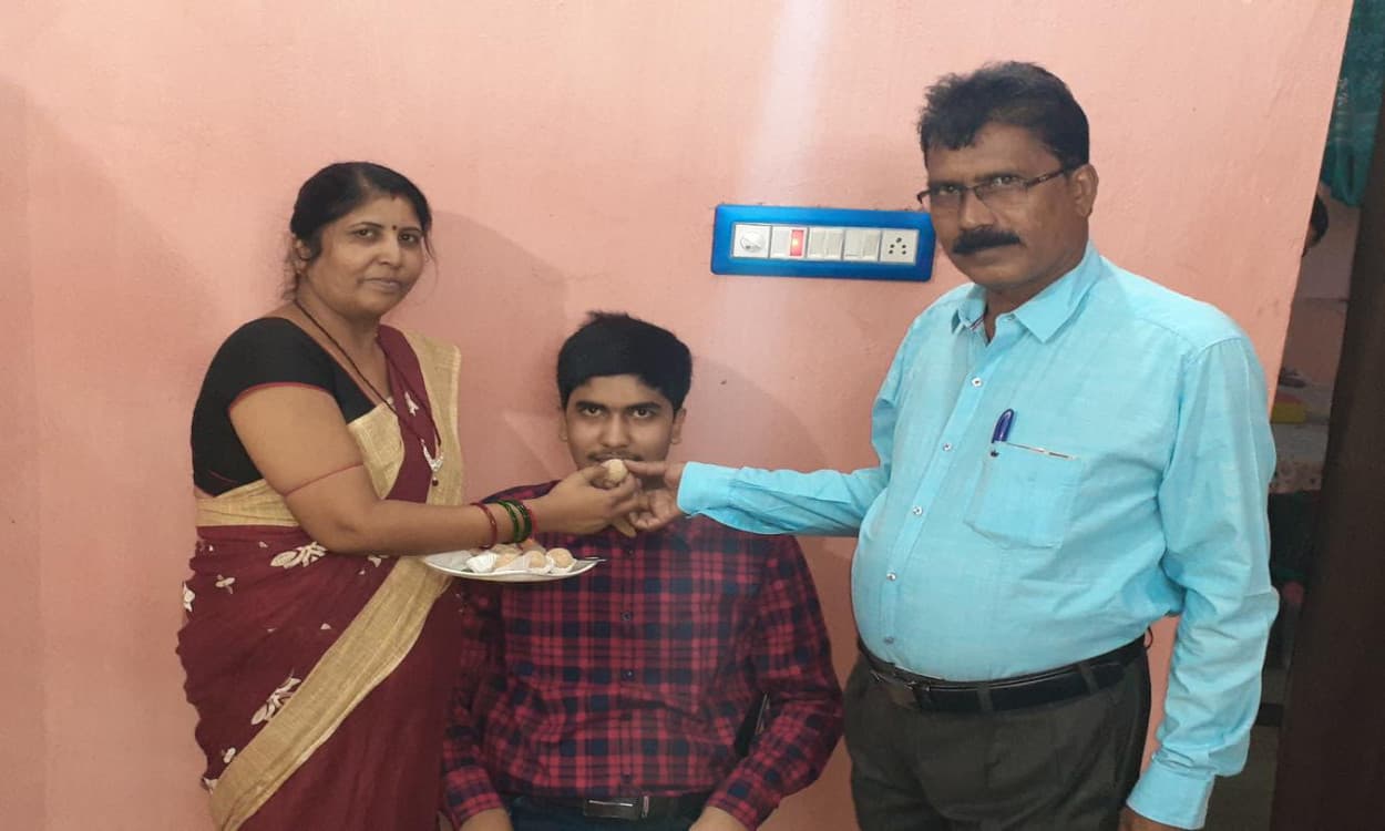 ICSE 10th Result 2020 : जामताड़ा जिला टॉपर बना अंशु राज, कंप्यूटर इंजीनियर बनने की है तमन्ना