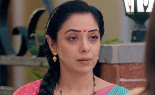 Anupama written update : वनराज के पीला कुर्ता चुनने से हैरान अनुपमा, काव्‍या की जिंदगी में आयेगा तूफान