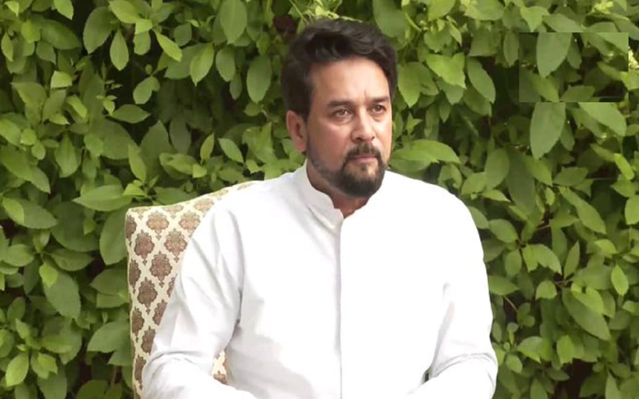 Rohingya News: रोहिंग्या मामले में केंद्र और दिल्ली सरकार आमने-सामने, अनुराग ठाकुर का AAP पर पलटवार