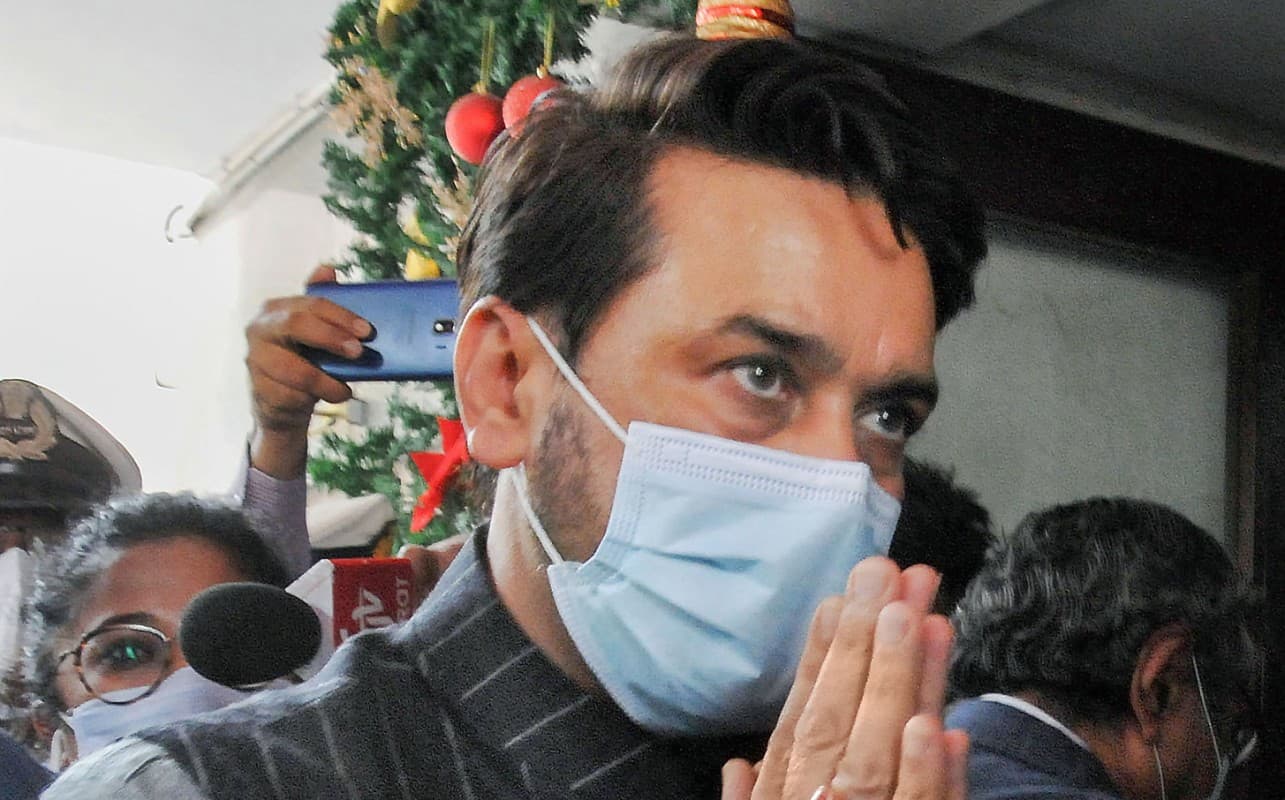 पश्चिम बंगाल के लोगों के लिए फैसला लेने का वक्त : अनुराग ठाकुर