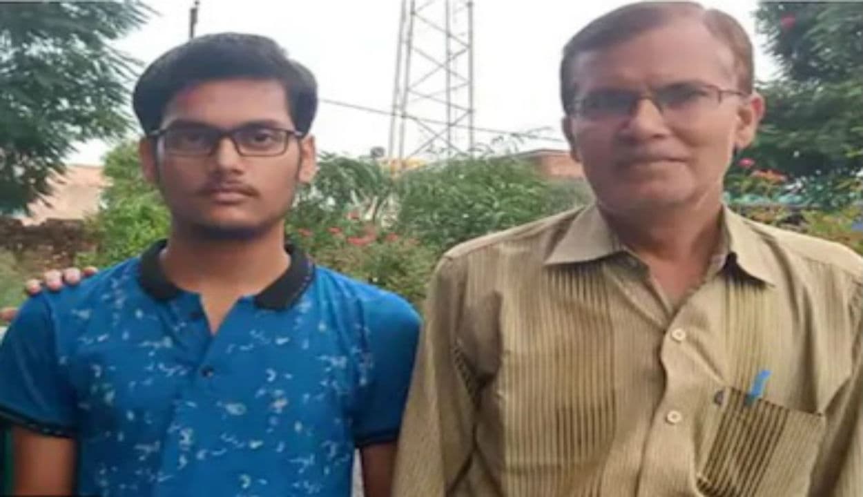 किसान के बेटे अनुराग तिवारी को मिला कार्नेल यूनिवर्सिटी में पढ़ाई करने का ऑफर, जहां के पूर्व छात्र हैं रतन टाटा और विकास खन्ना