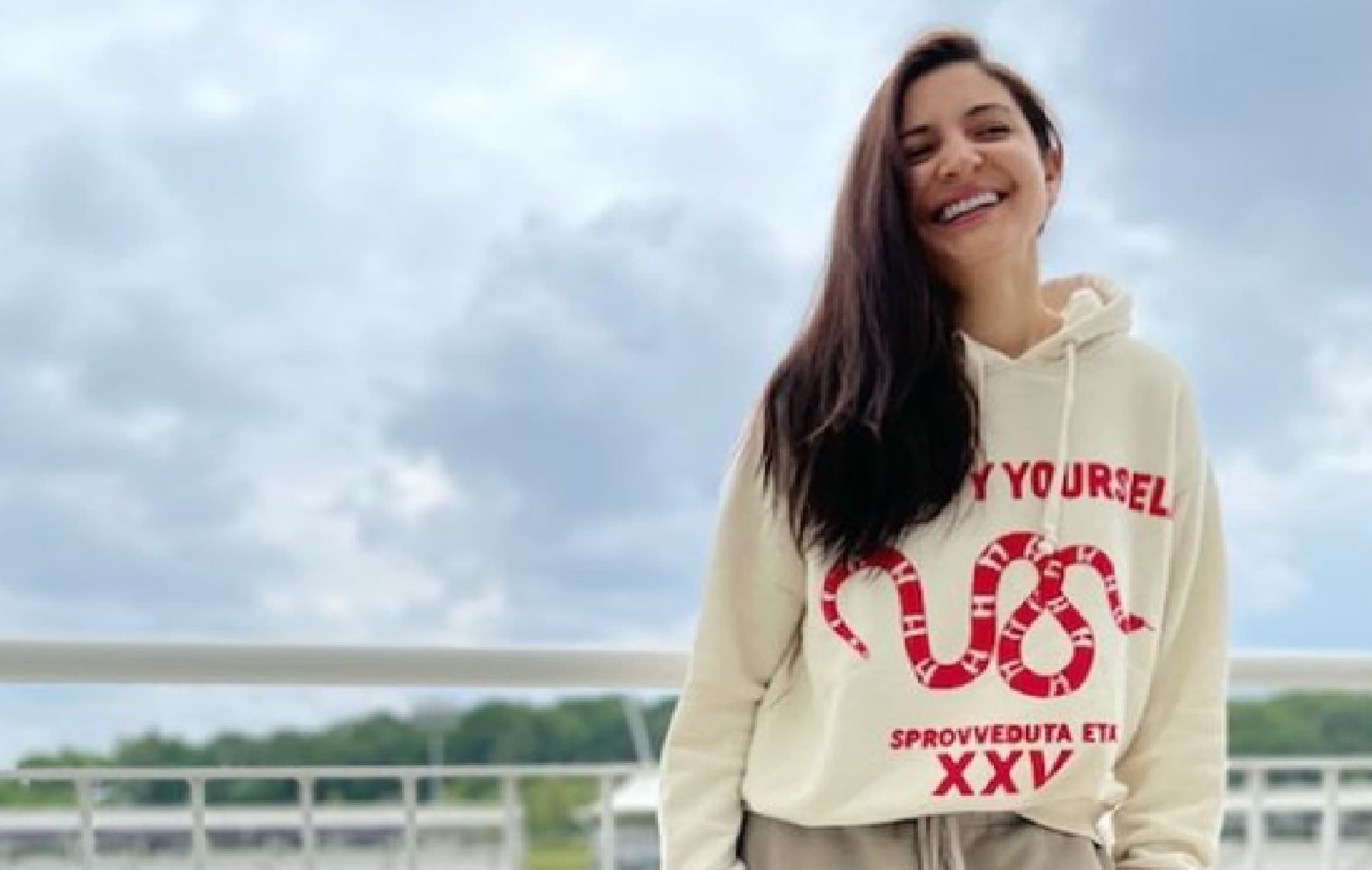 इंग्लैंड पहुंचकर अनुष्का शर्मा ने शेयर की खूबसूरत तसवीर, कोहली से कहा, कुछ दिन लागू नहीं होगा ये नियम