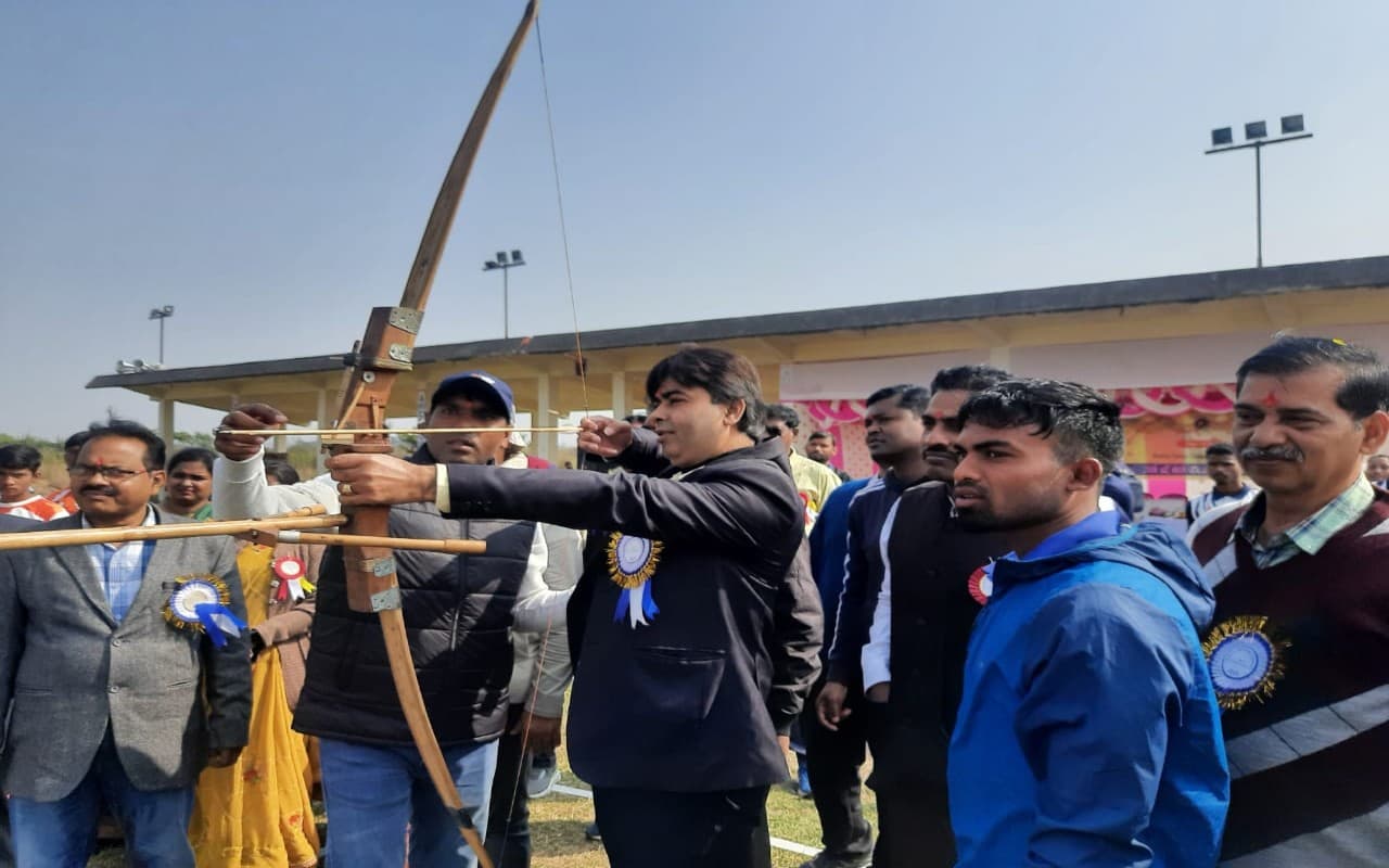 कोल्हान विश्वविद्यालय का अंतर कॉलेज तीरंदाजी प्रतियोगिता शुरू, बालिका वर्ग ने जीते गोल्ड