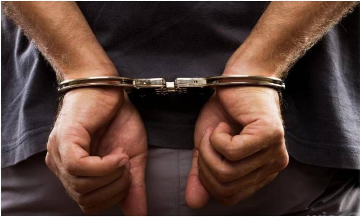 वर्चस्व एवं पैसे को लेकर दोस्तों ने की नक्सली नरेंद्र सिंह की हत्या, 3 आरोपी गिरफ्तार