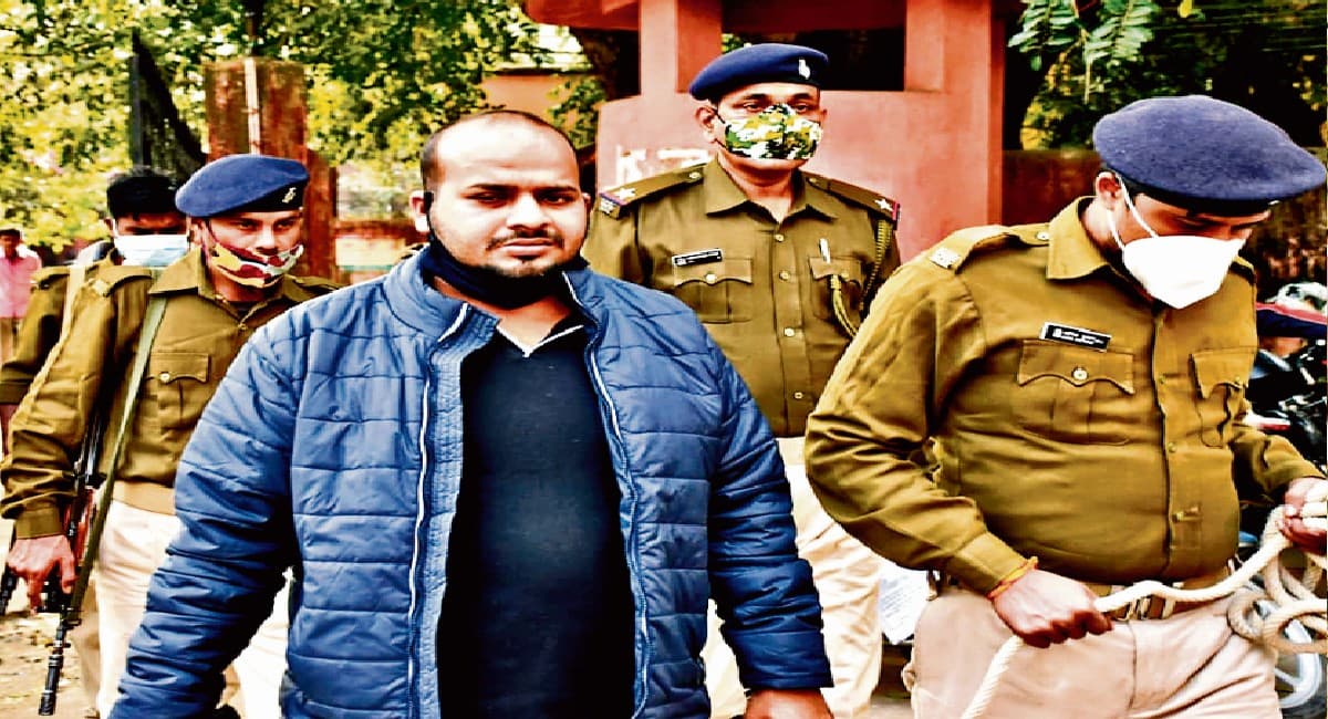 गैंगस्टर फहीम का बेटा इकबाल गिरफ्तार, रंगदारी के मामले में हुई है तीन साल कैद की सजा