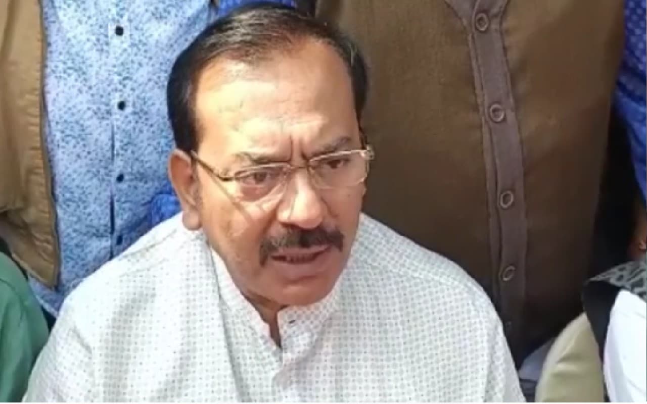 दुर्गापूजा के अवसर पर 24 घंटे मिलेगी बिजली, पूजा आयाेजकों को भी बिजली कनेक्शन