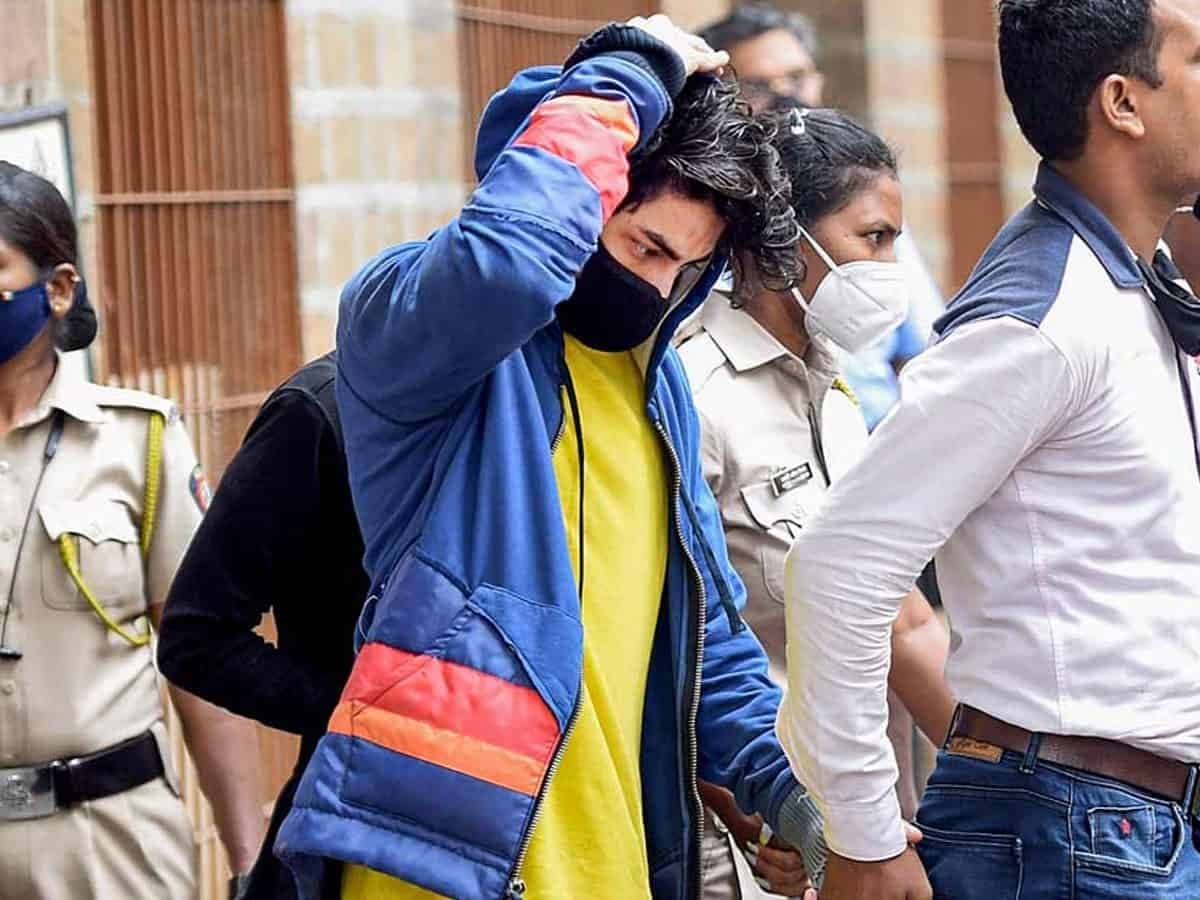 Aryan Khan Drug Case: आर्यन खान की जमानत याचिका खारिज, आज रात ऑर्थर जेल में ही गुजारेंगे