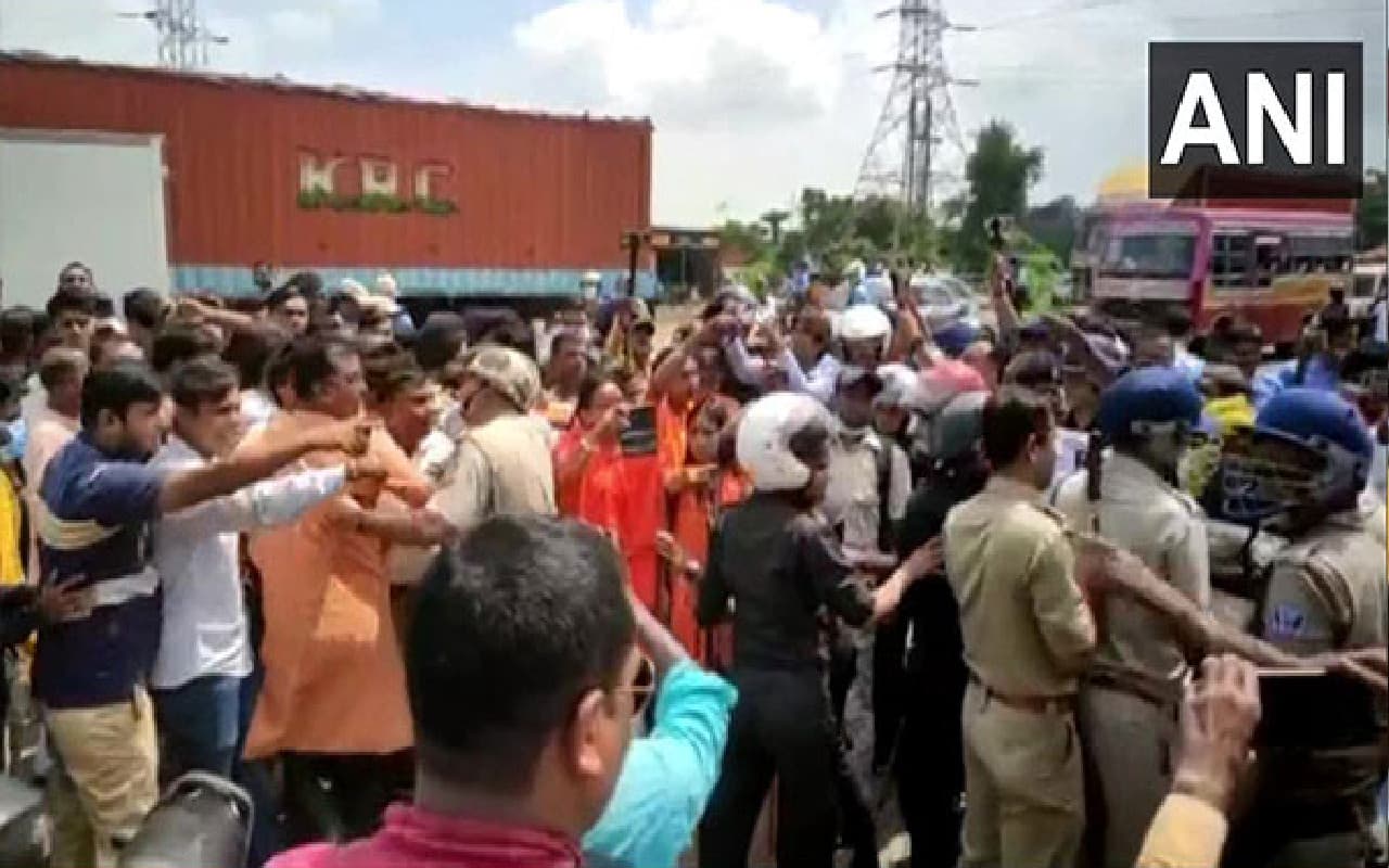 Asansol Bypolls Updates : भिड़े भाजपा और टीएमसी कार्यकर्ता, मतदान जारी