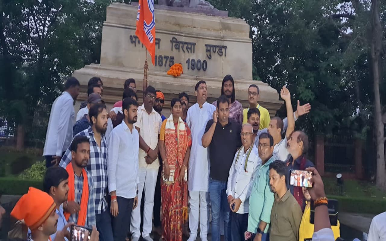 झारखंड : बिरसा मुंडा स्मृति पार्क के पेड़-पौधे को उखाड़े जाने का मामला पकड़ा तूल, रांची की मेयर ने दी चेतावनी