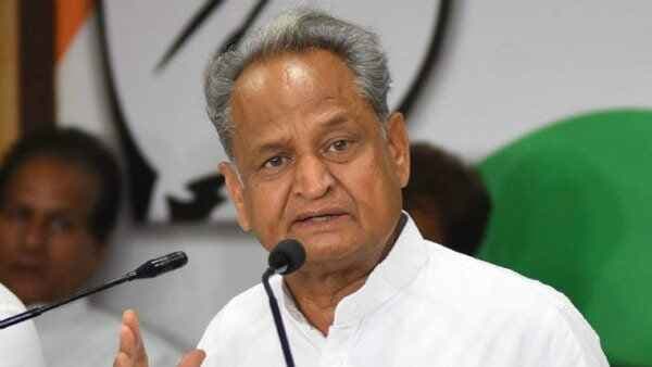 Sarkari Naukri: राजस्थान सरकार ने भूतपूर्व सैनिकों को सरकारी नौकरियों में दी बड़ी राहत, आयु सीमा में बढ़ाई 5 वर्ष की छूट