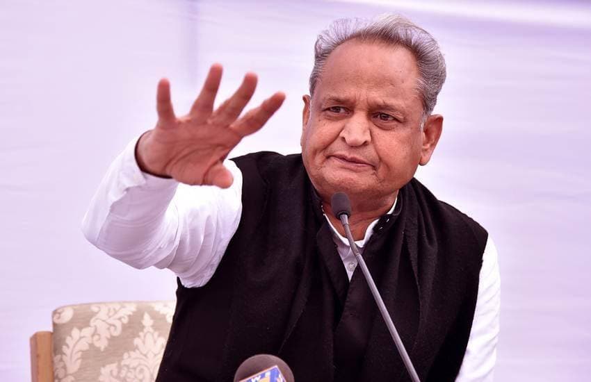 राजस्थान के CM गहलोत ने PM मोदी को लिखा पत्र, कहा- अन्नदाता की बात सुनें और कृषि कानूनों पर पुनर्विचार करें