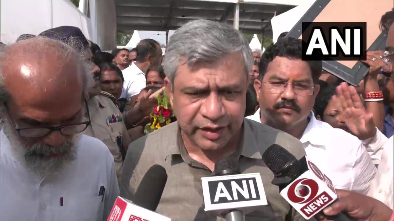 Rail Minister in Bihar: बिहार दौरे पर आये रेलमंत्री अश्विनी वैष्णव जमालपुर पहुंचे, देंगे कई सौगात
