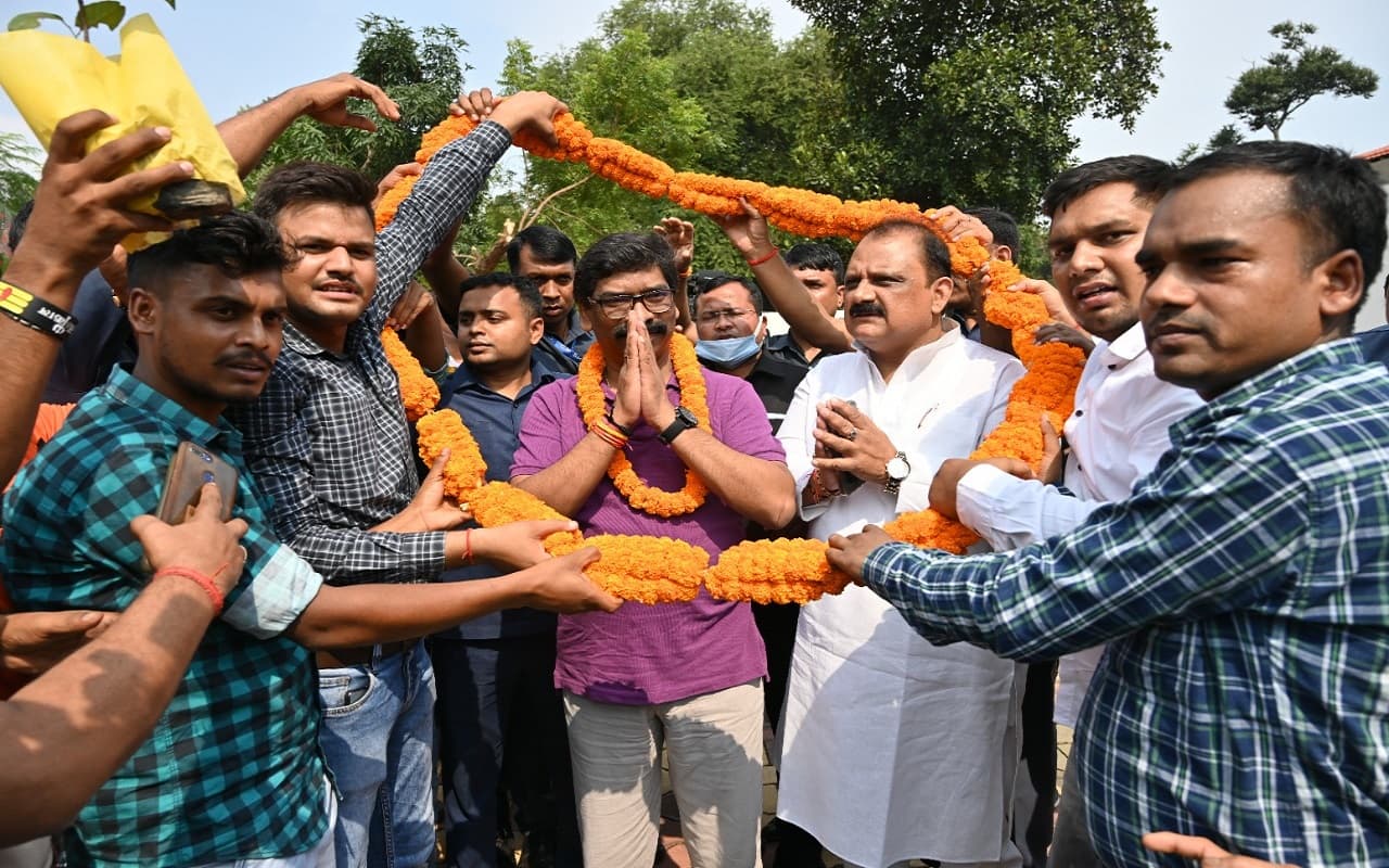 सहायक पुलिसकर्मियों का सेवा विस्तार के निर्णय को लेकर CM का अभिनंदन, रोजगार पर क्या बोले Hemant Soren