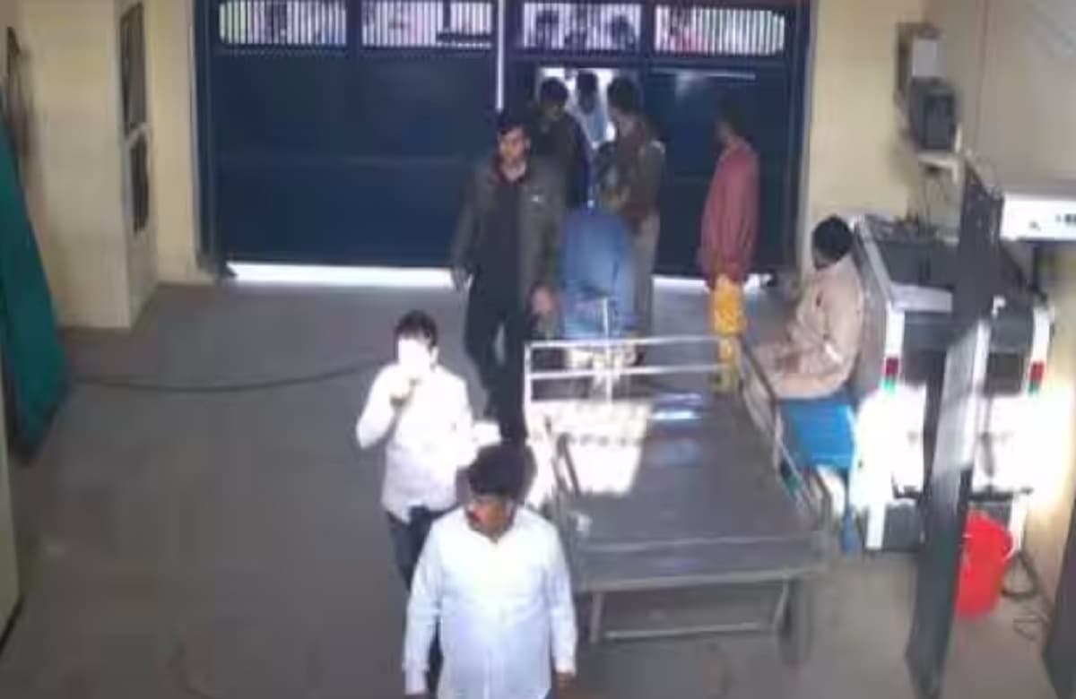 उमेश पाल हत्याकांड: बरेली जेल में अशरफ से मिलने आए थे असद समेत 9 शूटर्स, वीडियो में हुआ खुलासा