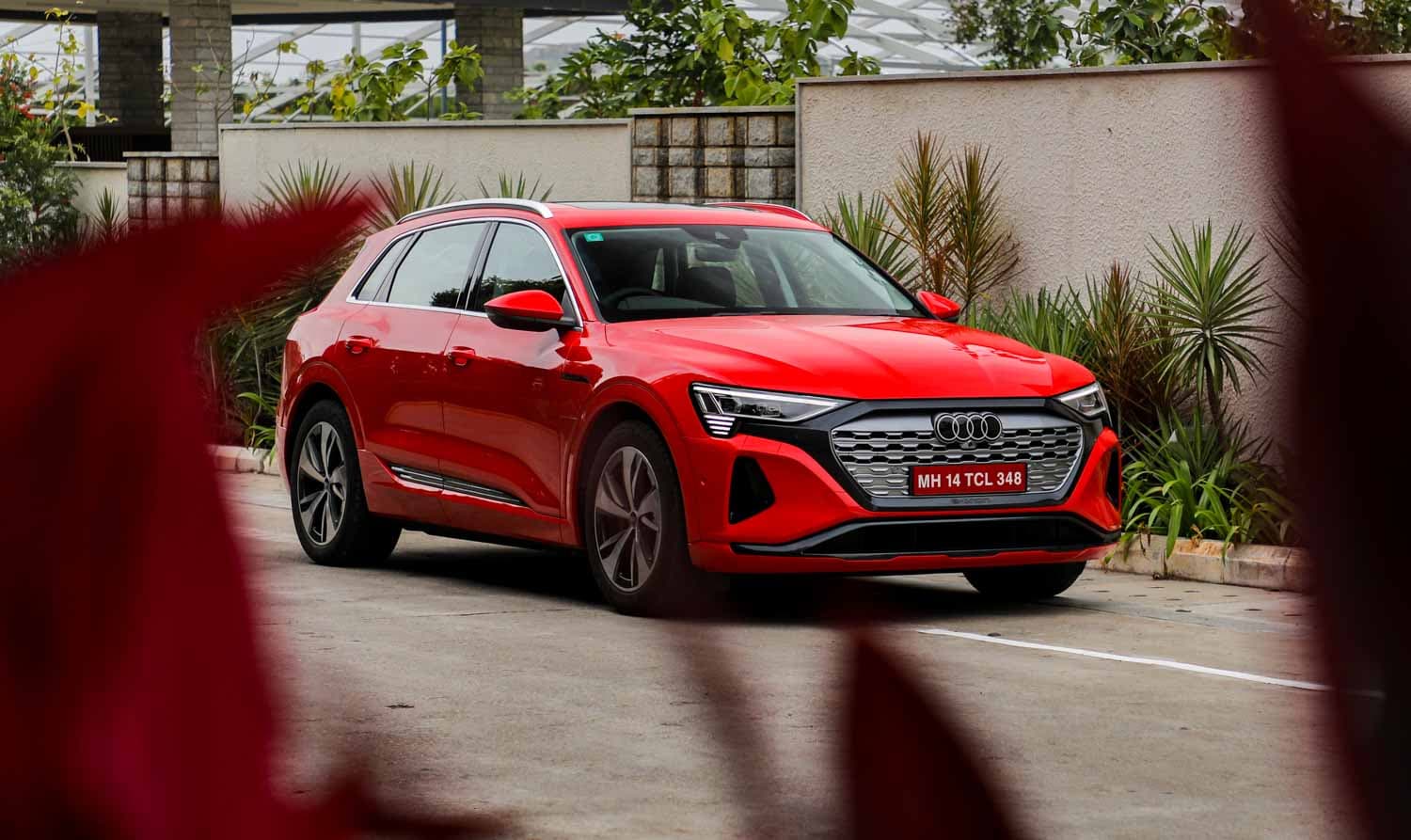 31 मिनट में चार्ज होकर 600 किलोमीटर चलेगी  Audi-Q8 e-tron, 5 लाख से बुकिंग शुरू