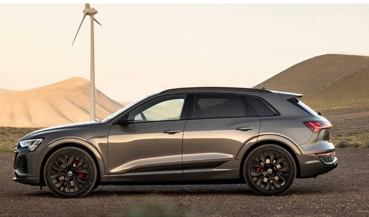 Audi Q8 e-tron के दो वेरिएंट भारत में लॉन्च, एक बार चार्ज होने पर चलेगी 600 किलोमीटेर