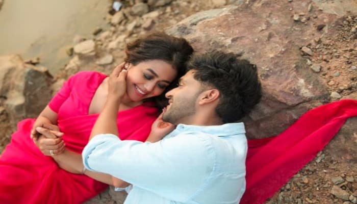 Aur Pyaar Karna Hai Song Out: सिंगर Neha Kakkar और Guru Randhawa की जोड़ी लगी लाजवाब, नए सॉन्ग ने रिलीज होते ही यूट्यूब पर मचाया धमाल