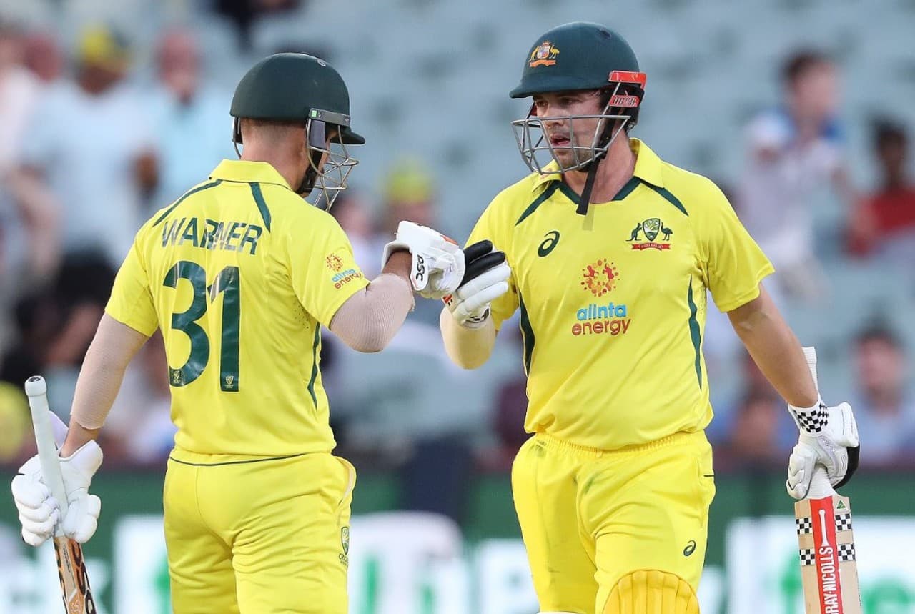 डेविड मलान का शतक बेकार, ऑस्ट्रेलिया ने वर्ल्ड चैंपियन इंग्लैंड को पहले वनडे में छह विकेट से रौंदा