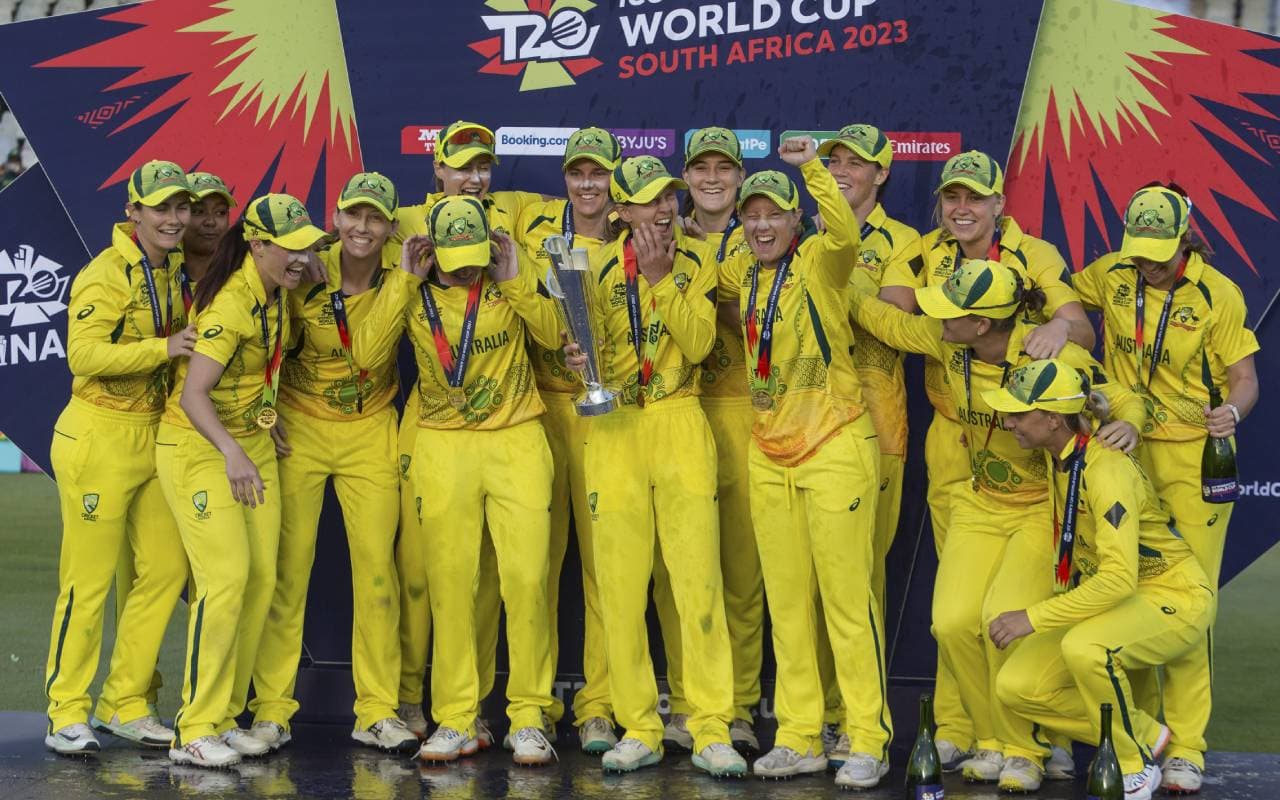 ICC Women’s T20 World Cup: ऑस्ट्रेलिया छठी बार बना चैंपियन, मेजबान दक्षिण अफ्रीका को 19 रन से हराया ICC Women’s T20 World Cup: ऑस्ट्रेलिया छठी बार बना चैंपियन, मेजबान दक्षिण अफ्रीका को 19 रन से हराया