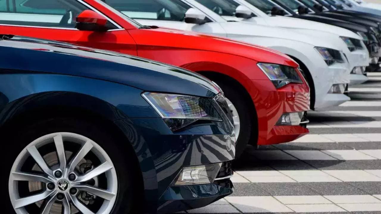 भारत के ऑटो बाजार में तेजी का दौर जारी, कार बेचने के मामले में जापान को पछाड़ा