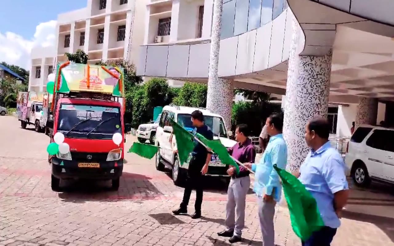 झारखंड के गांव-गांव घूमेगा जागरूकता रथ, 'आपकी योजना, आपकी सरकार, आपके द्वार' कार्यक्रम की मिलेगी जानकारी