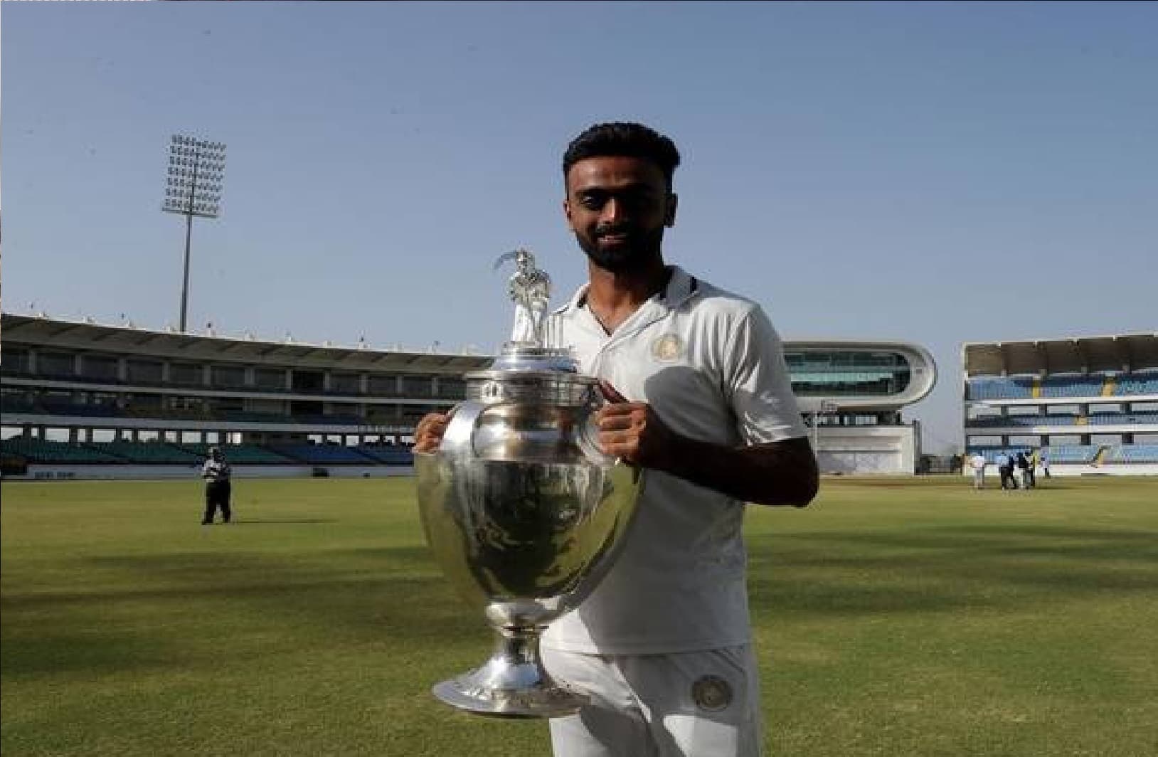 Domestic Cricket Season: बीसीसीआई ने किया घरेलू सत्र का ऐलान, इस दिन शुरू होगा रणजी ट्रॉफी, देखें पूरा शेड्यूल