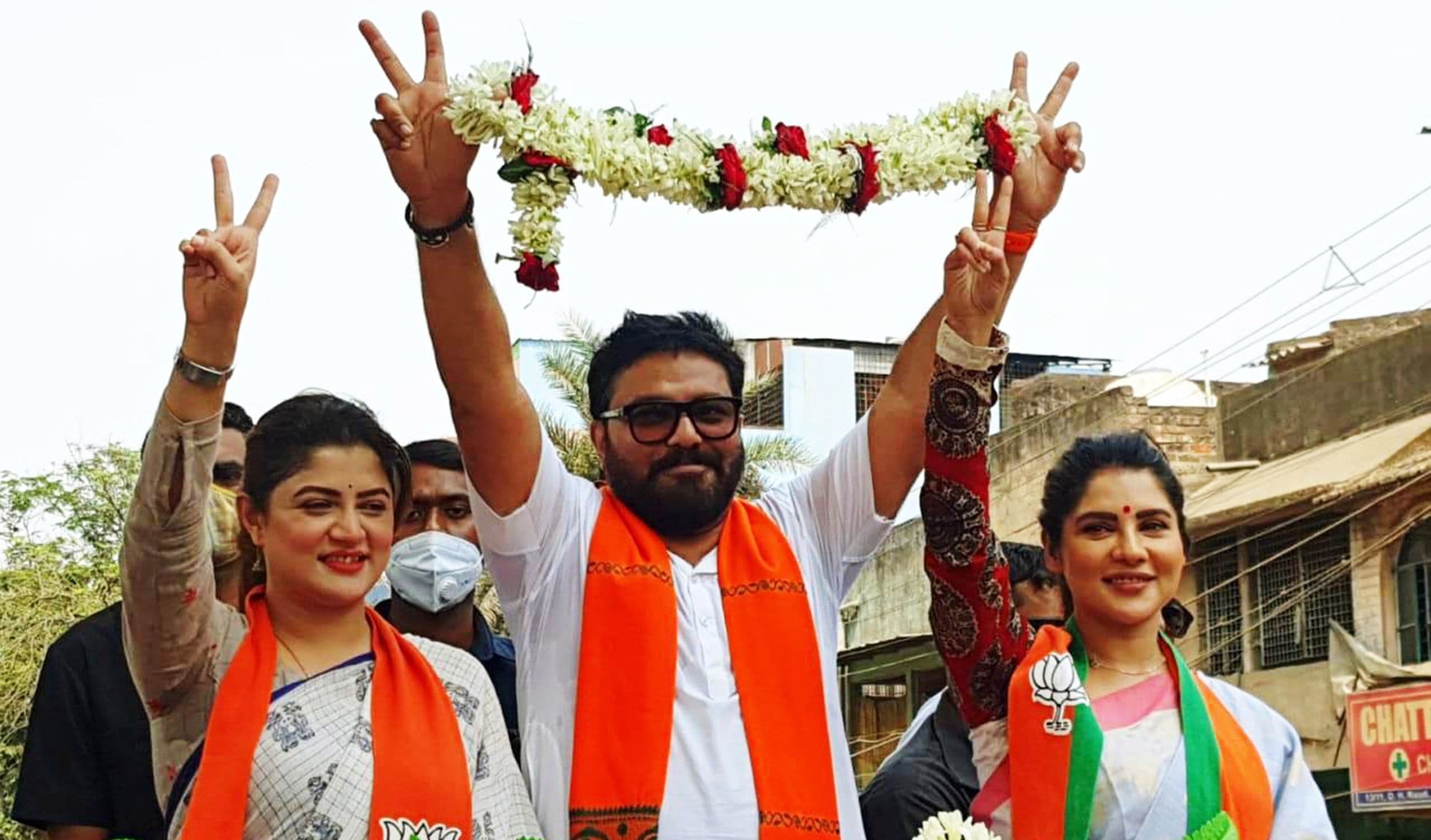 कोलकाता में प्रचार के लिए उतरे बीजेपी के सितारे, आप भी देखिए नजारे