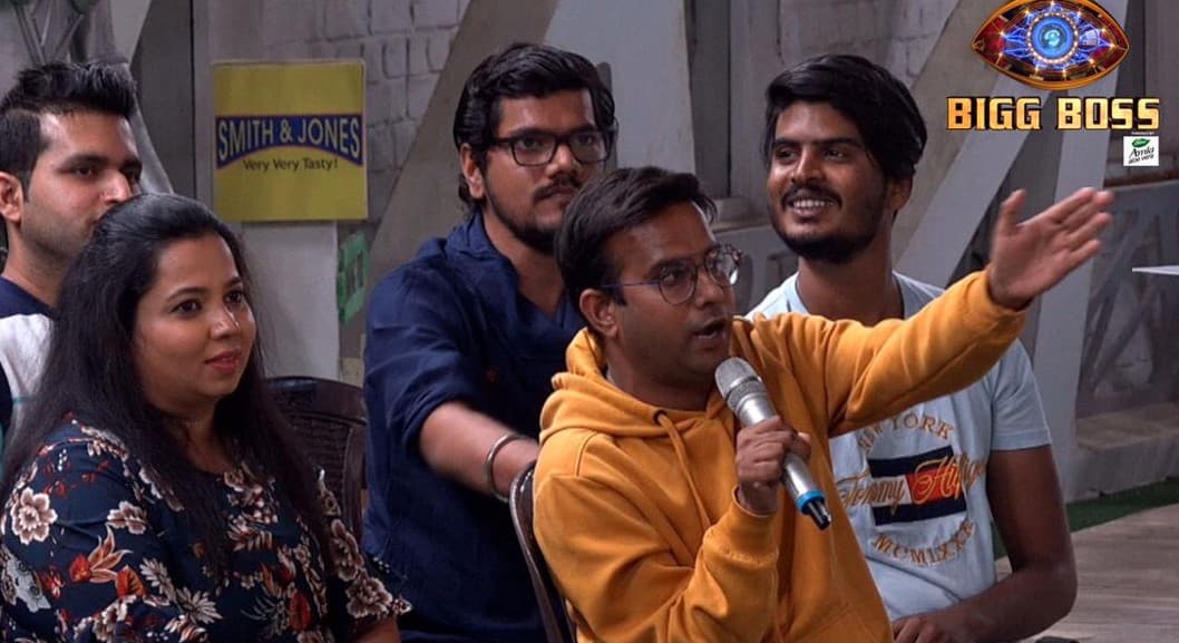 Bigg Boss 14:  मीडिया के तीखे सवालों के में उलझे घरवाले, अली गोनी से लेकर राखी सावंत पर लगे ये आरोप