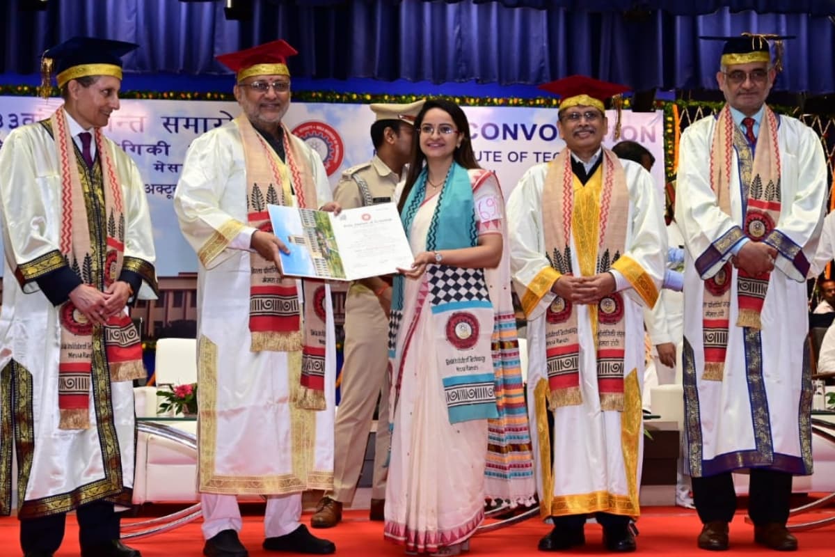 बीआईटी मेसरा का 33वां दीक्षांत समारोह: 17 मेधावियों को गोल्ड मेडल, 2818 स्टूडेंट्स को मिलीं डिग्रियां