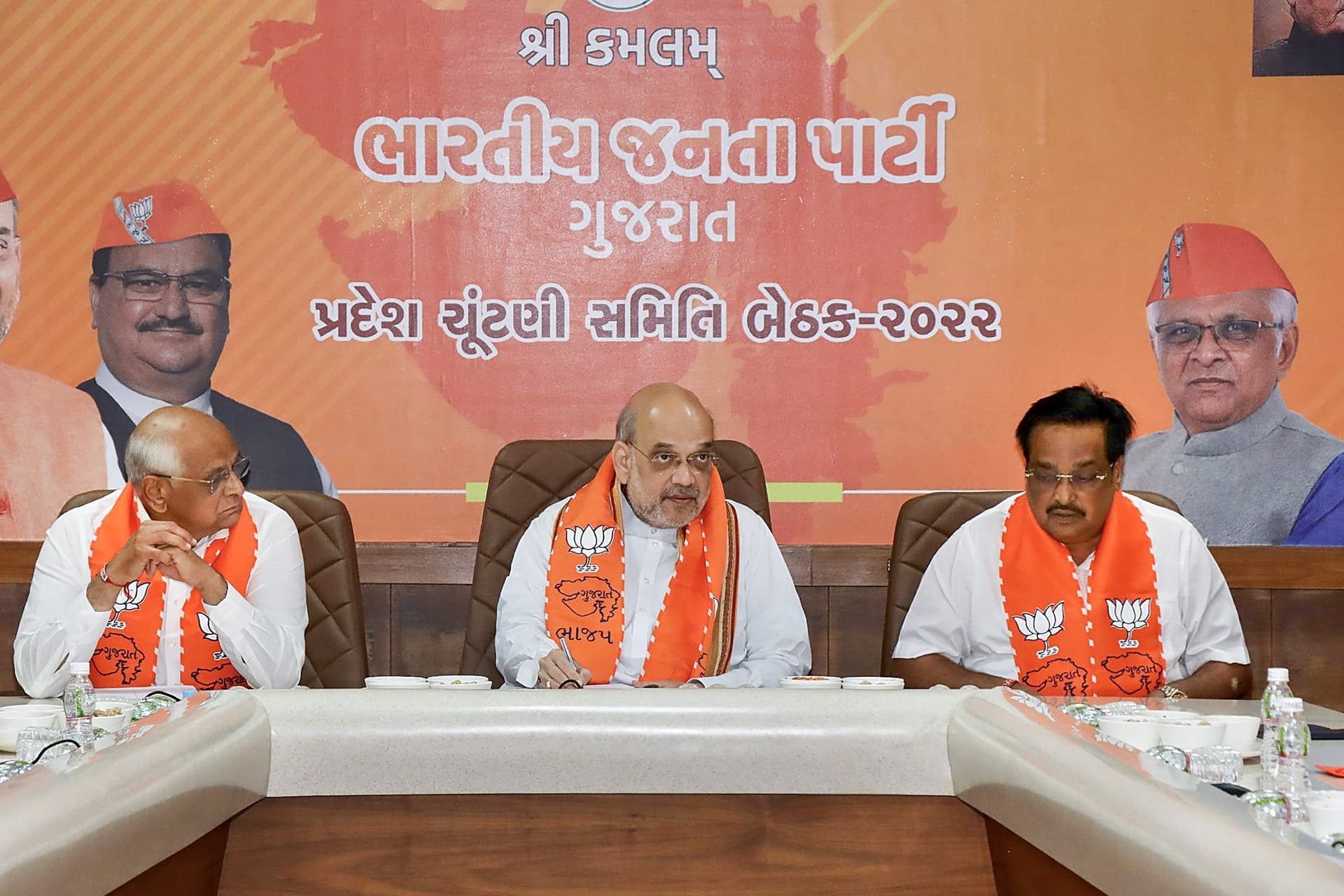 गुजरात चुनाव 2022: भाजपा को झटका! पूर्व मंत्री जयनारायण व्यास ने दिया इस्तीफा