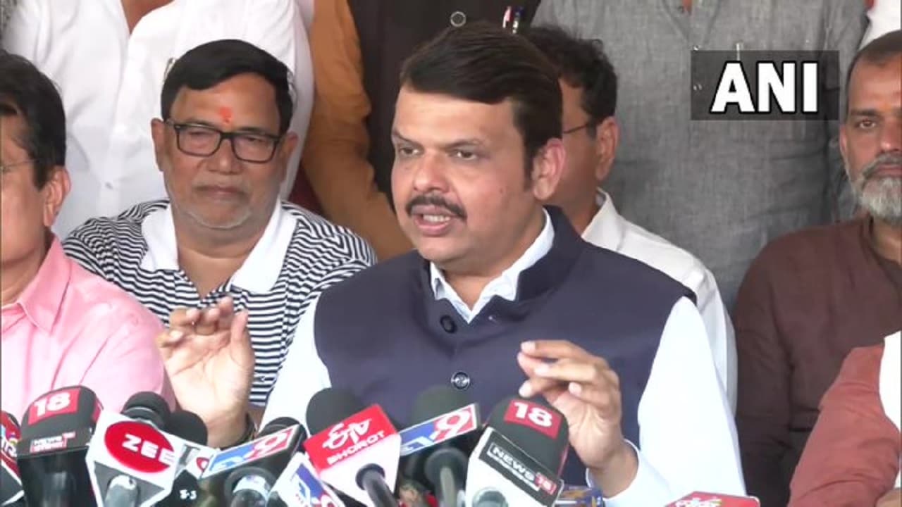 ट्रांसफर-पोस्टिंग मामला: महाराष्ट्र के पूर्व CM से 2 घंटे हुई पूछताछ, बोले- मैंने सभी सवालों के जवाब दिए