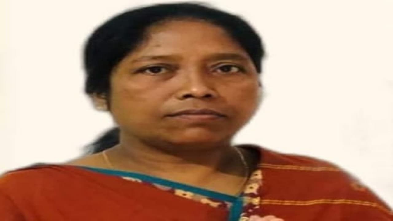 BJP नेत्री मालती गिलुवा ने रेल मंत्री को लिखा पत्र, अंडर पास या ओवर ब्रिज का अभाव, सफर में लग रहे कई घंटे BJP नेत्री मालती गिलुवा ने रेल मंत्री को लिखा पत्र, अंडर पास या ओवर ब्रिज का अभाव, सफर में लग रहे कई घंटे