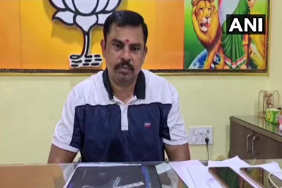 विधायक टी राजा सिंह ने धर्म विशेष पर दिया विवादित बयान, ओवैसी ने की निंदा, BJP ने किया पार्टी से सस्पेंड