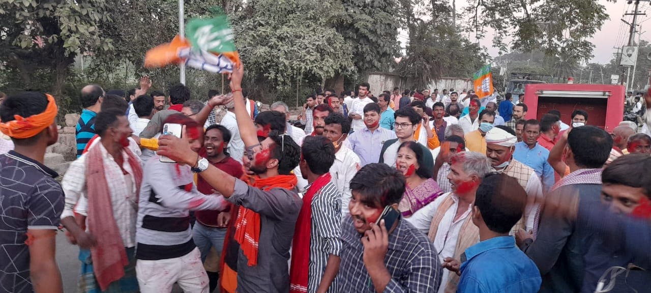 Munger Election Result 2020: कांटे की टक्कर के बाद मुंगेर में भाजपा के प्रणव यादव जीते, राजद के अविनाश कुमार को किया परास्त