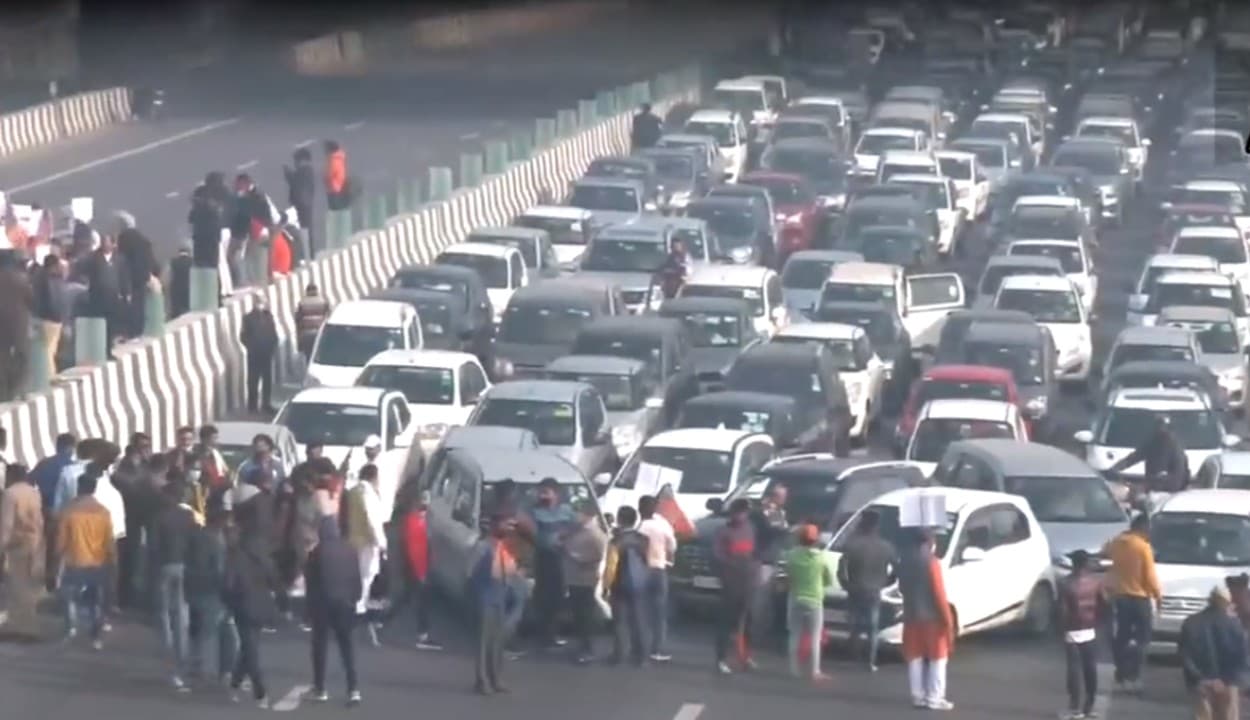 केजरीवाल सरकार की आबकारी नीति के खिलाफ भाजपा का हल्ला बोल, दिल्ली में धरना-प्रदर्शन के साथ आज चक्का जाम