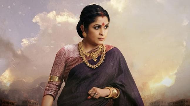 Baahubali फेम शिवगामी ने लिया कोरोना की वैक्सीन, Ramya Krishnan ने फोटो शेयर कर फैंस से कही ये बात