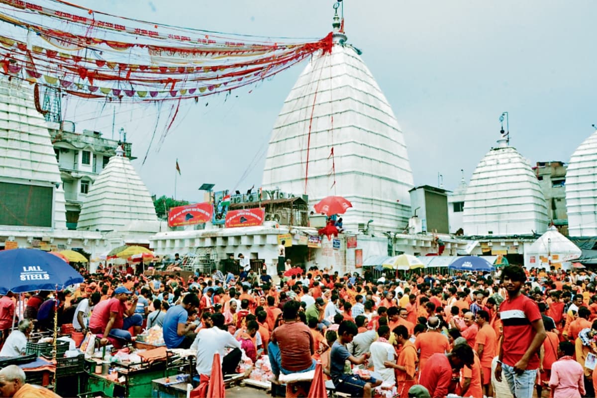 श्रावणी मेला का दूसरा पक्ष शुरू होते ही बाबा मंदिर में उमड़ने लगे श्रद्धालु, बोल बम से गूंज रहा प्रांगण