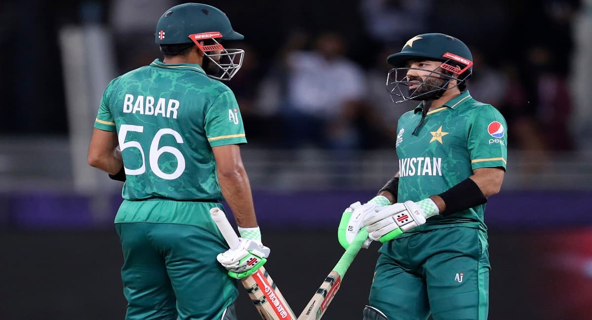 T20 WC: बाबर आजम ने 14 साल बाद किया ऐसा कमाल, वर्ल्ड कप में विराट कोहली की बादशाहत बरकरार