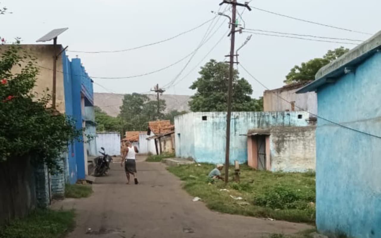 BCCL के कोल ब्लॉक-2 में नहीं सुलझा रैयतों का भूमि समस्या मामला, मंत्री-विधायक का प्रयास भी नहीं आया काम