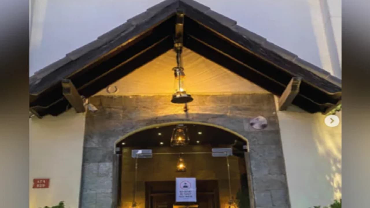 Bahrain News: बुर्के में आई महिला को एंट्री नहीं देने पर बहरीन में भारतीय रेस्तरां में लगा ताला