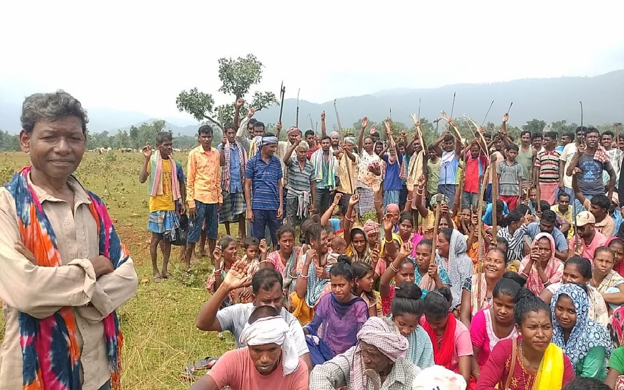 Jharkhand: चक्रधपुर के भरनियां नगर परिषद कचड़ा प्लांट में लगा ग्रहण, ग्रामीण कर रहे विरोध