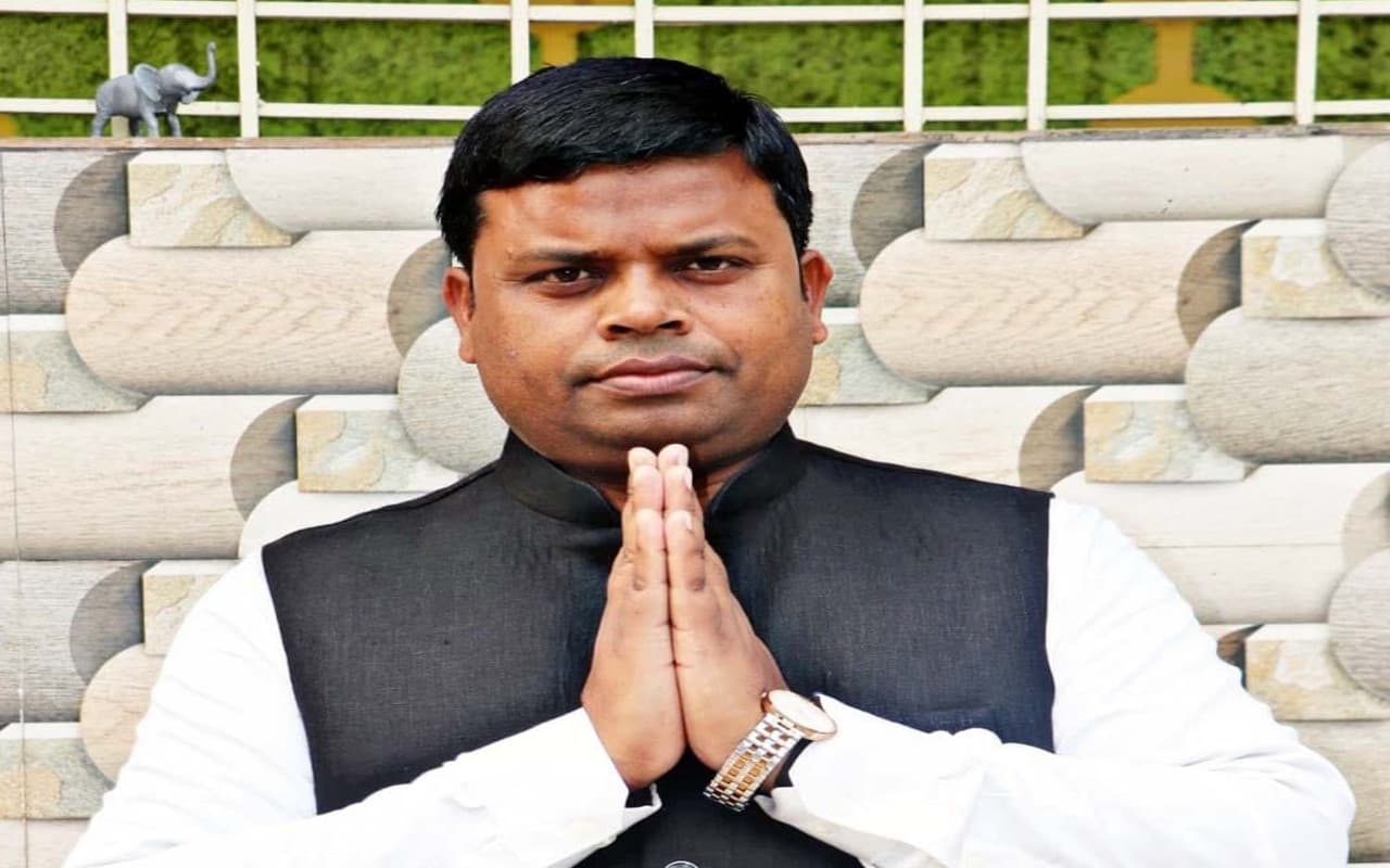 रामगढ़ उपचुनाव :UPA प्रत्याशी बजरंग महतो आज करेंगे नॉमिनेशन,कांग्रेस प्रदेश प्रभारी अविनाश पांडेय रहेंगे मौजूद