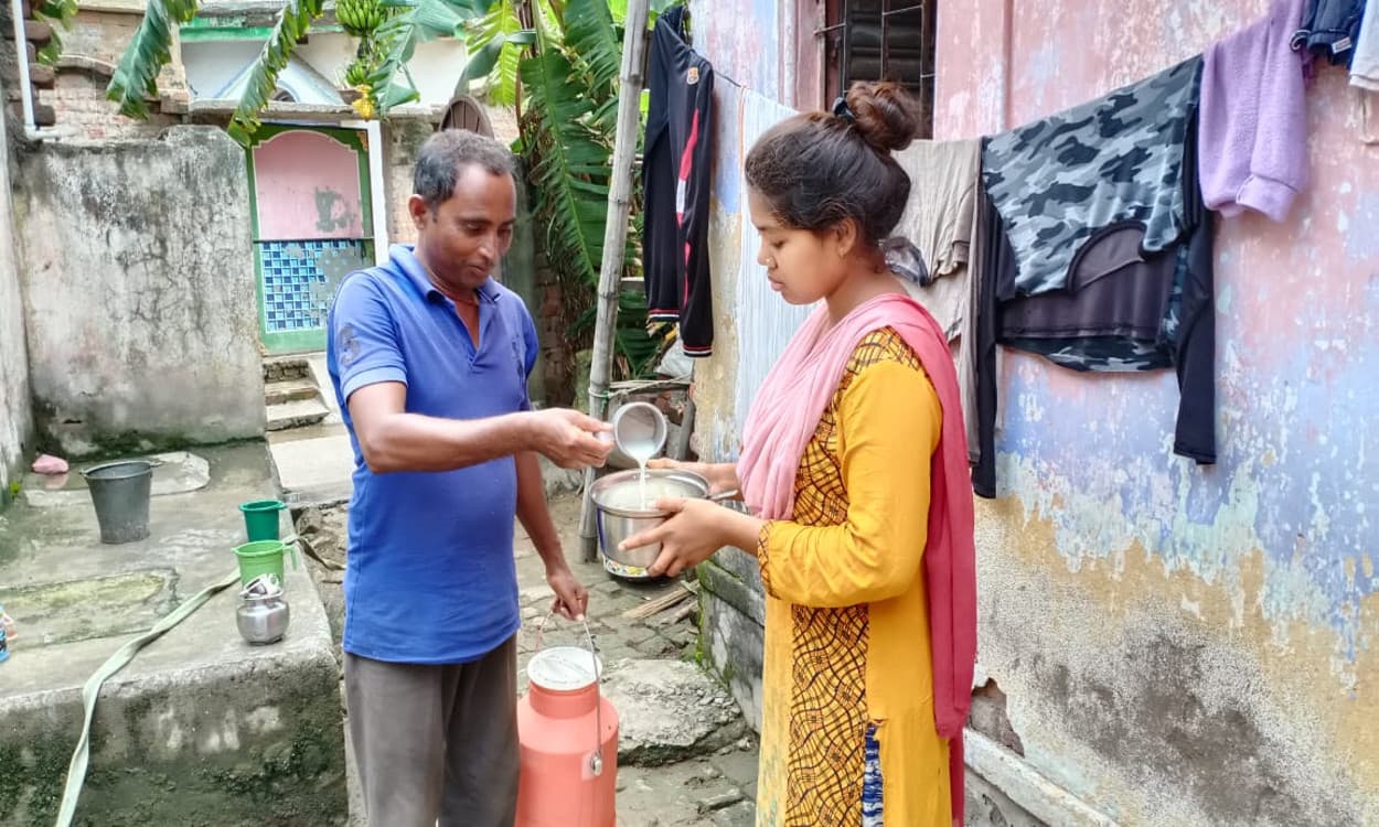 बड़कागांव में बजरंग ने 4 गाय से लोगों की कैसे बदली जीवन शैली, जानें