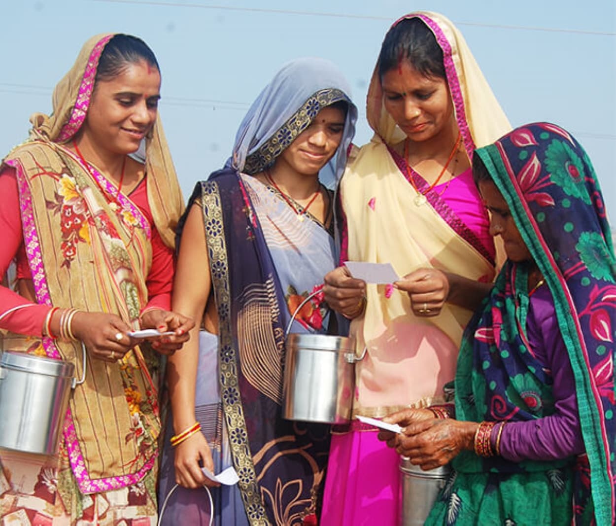 बुंदेलखंड की महिलाएं बनी स्वावलंबन की मिसाल, 'बलिनी' का टर्नओवर पहुंचा 150 करोड़, PM नरेंद्र मोदी तक हैं मुरीद