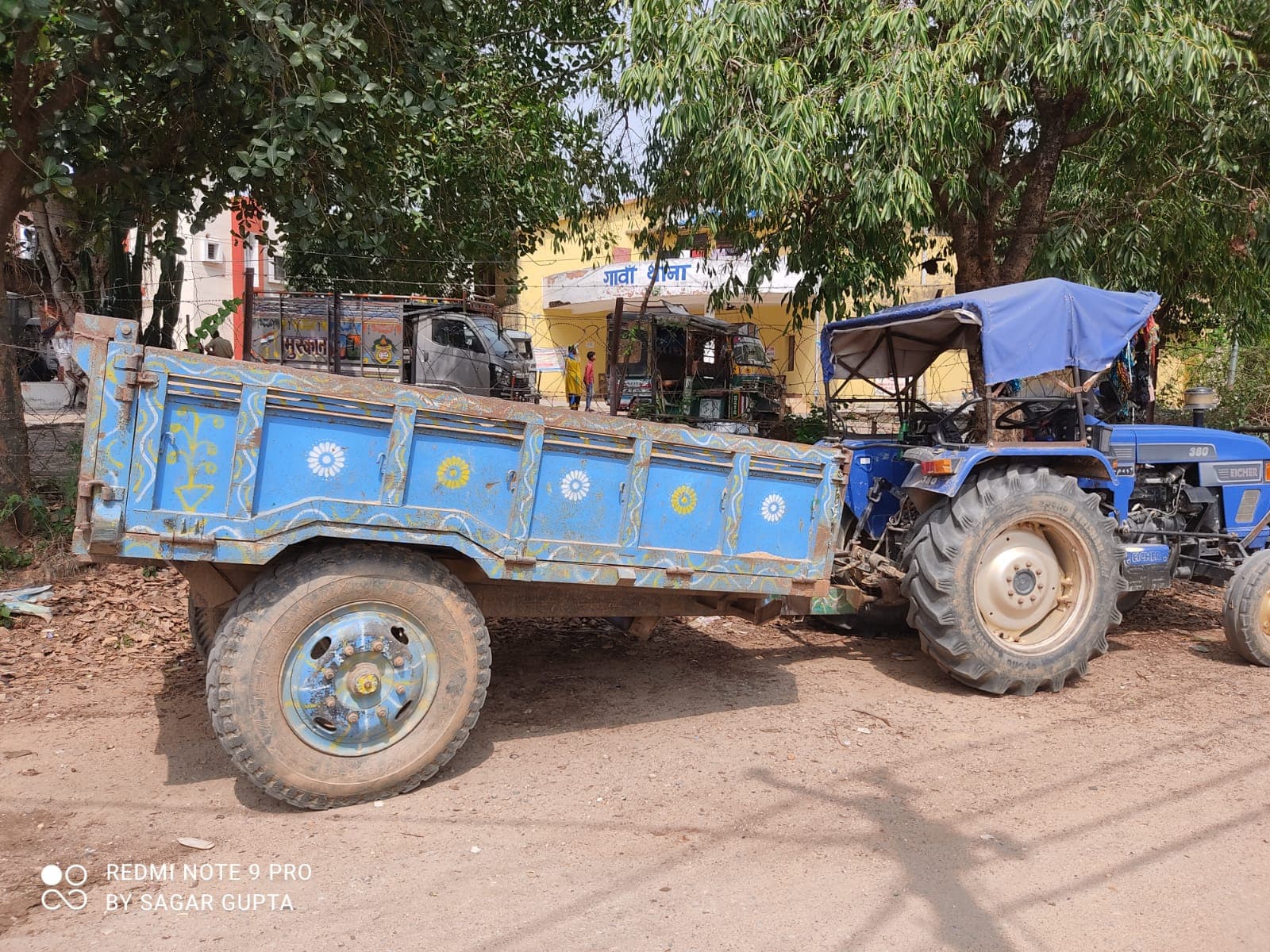 Giridih News : बालू तस्करी को लेकर छापामारी से लौट रही टीम पर हमला, पुलिसकर्मियों को लगी चोट