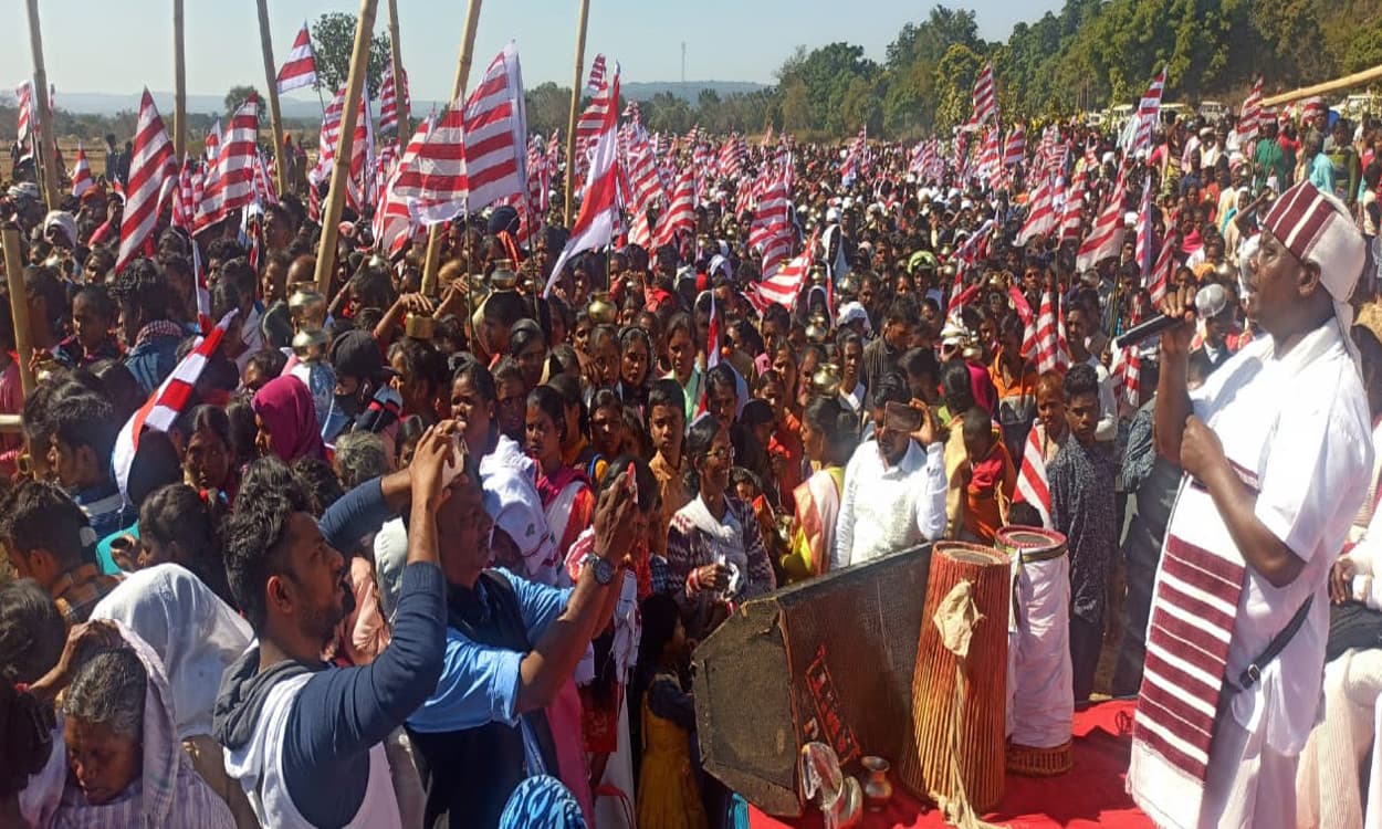 आदिवासी धार्मिक स्थल गुमला के सिरासीता में लगा मेला, धर्मगुरु बोले- देवघर के बाबाधाम की तरह ककड़ोलता भी बने धार्मिक स्थल