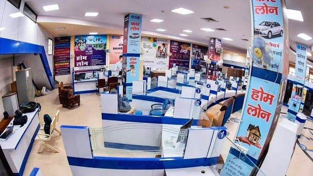 बैंक हड़ताल : पश्चिम बंगाल में दो दिन में 37000 करोड़ का लेनदेन प्रभावित, 39 लाख चेक अटके